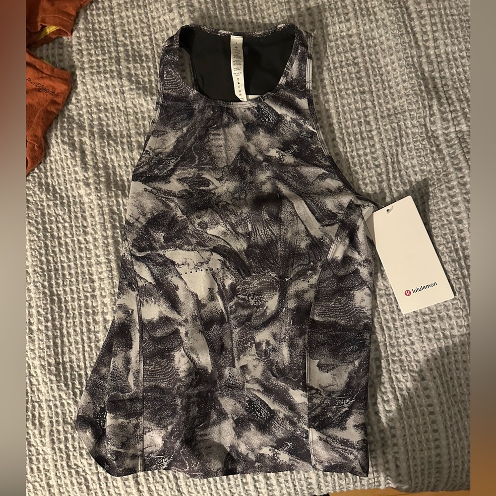 Lululemon Ventilated Racerback Tank- size 4